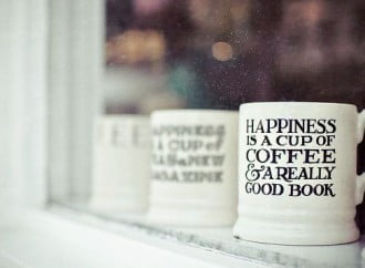 15 Perfect Mugs for Readers