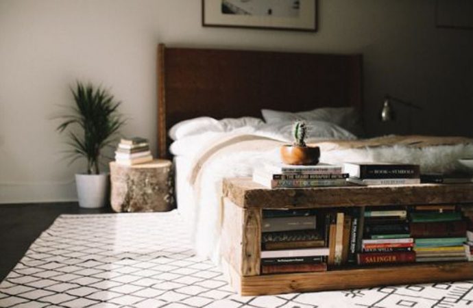 15 Decorating Ideas For A Bookish Bedroom